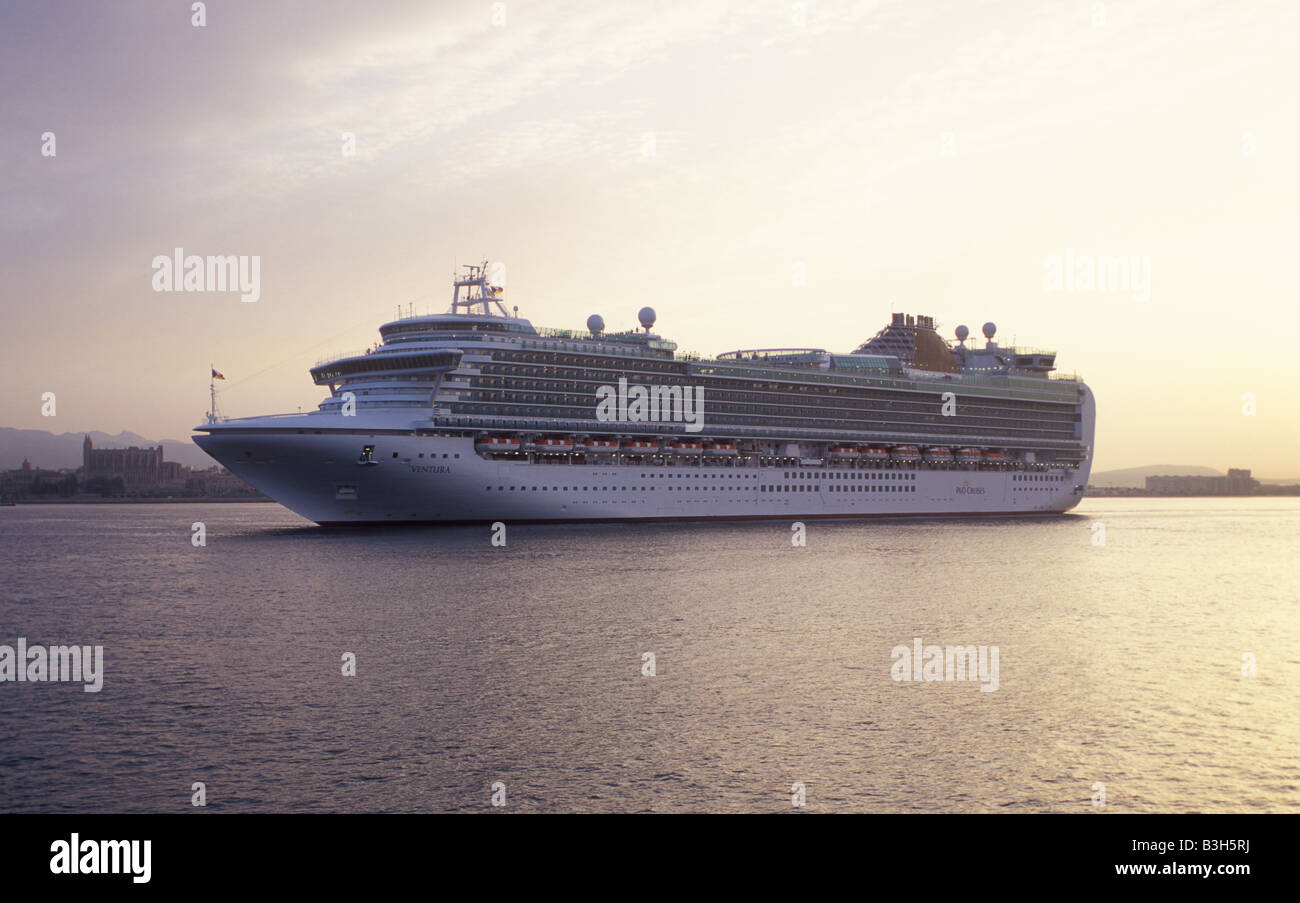 P&O Cruise lines flagship Ventura during early morning entry into the Port of Palma de Mallorca, Balearic Islands, Spain. Stock Photo
