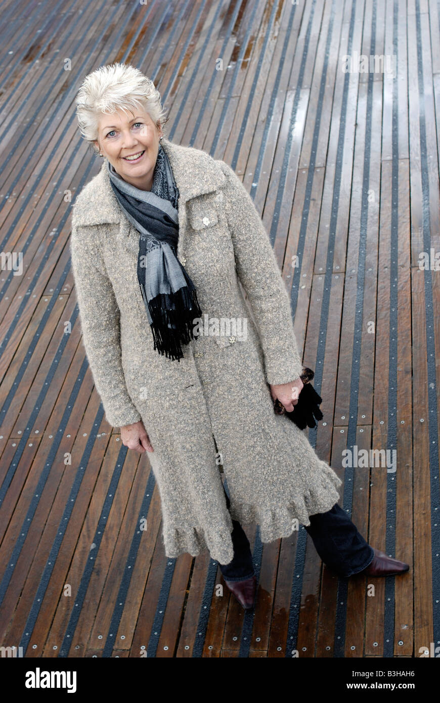 Mature woman hi-res stock photography and images - Alamy