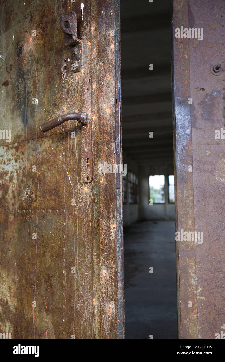 Rusted architecture hi-res stock photography and images - Alamy