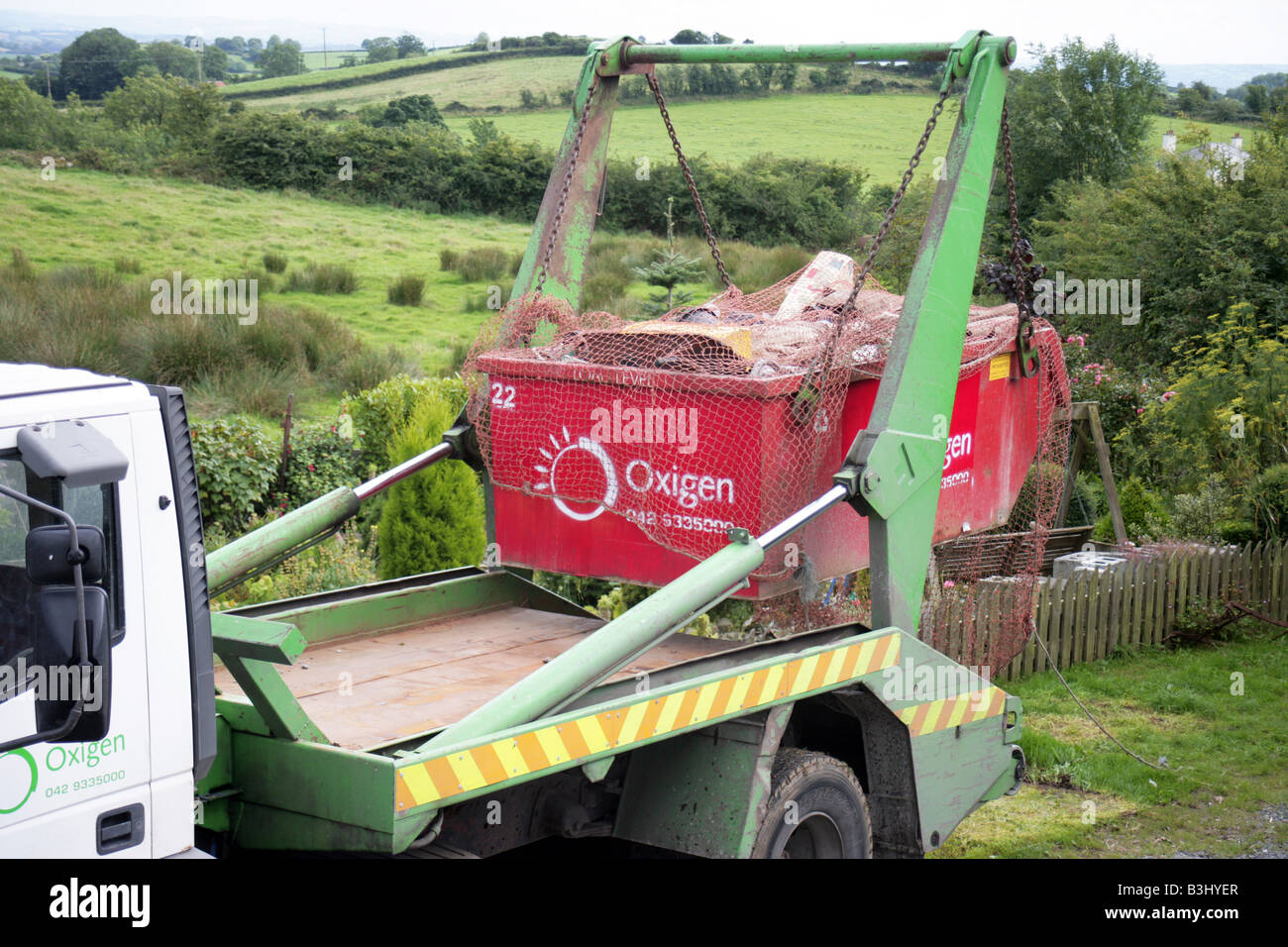 Skip rubbish oxigen hires stock photography and images Alamy