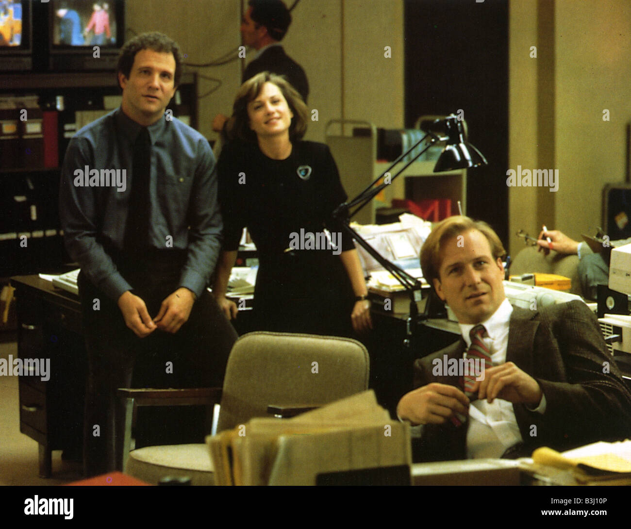 BROADCAST NEWS 1987 UKFD film with William Hurt at right and Holly Hunter Stock Photo