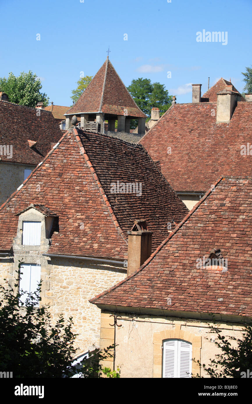 Limeuil Dordogne roof tiles France Stock Photo - Alamy