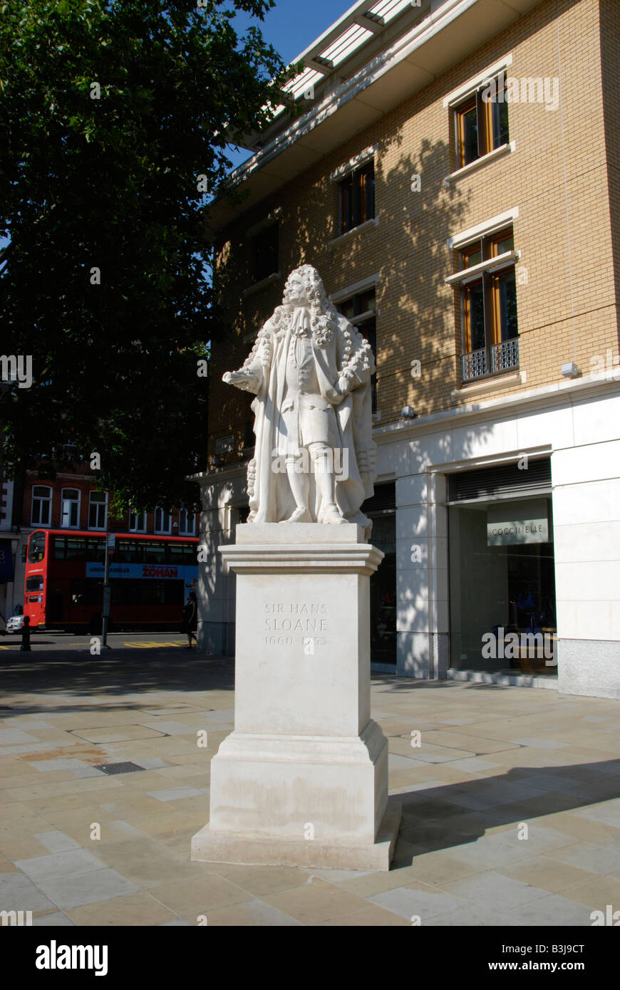 Statue sir hans sloane kings hires stock photography and images Alamy