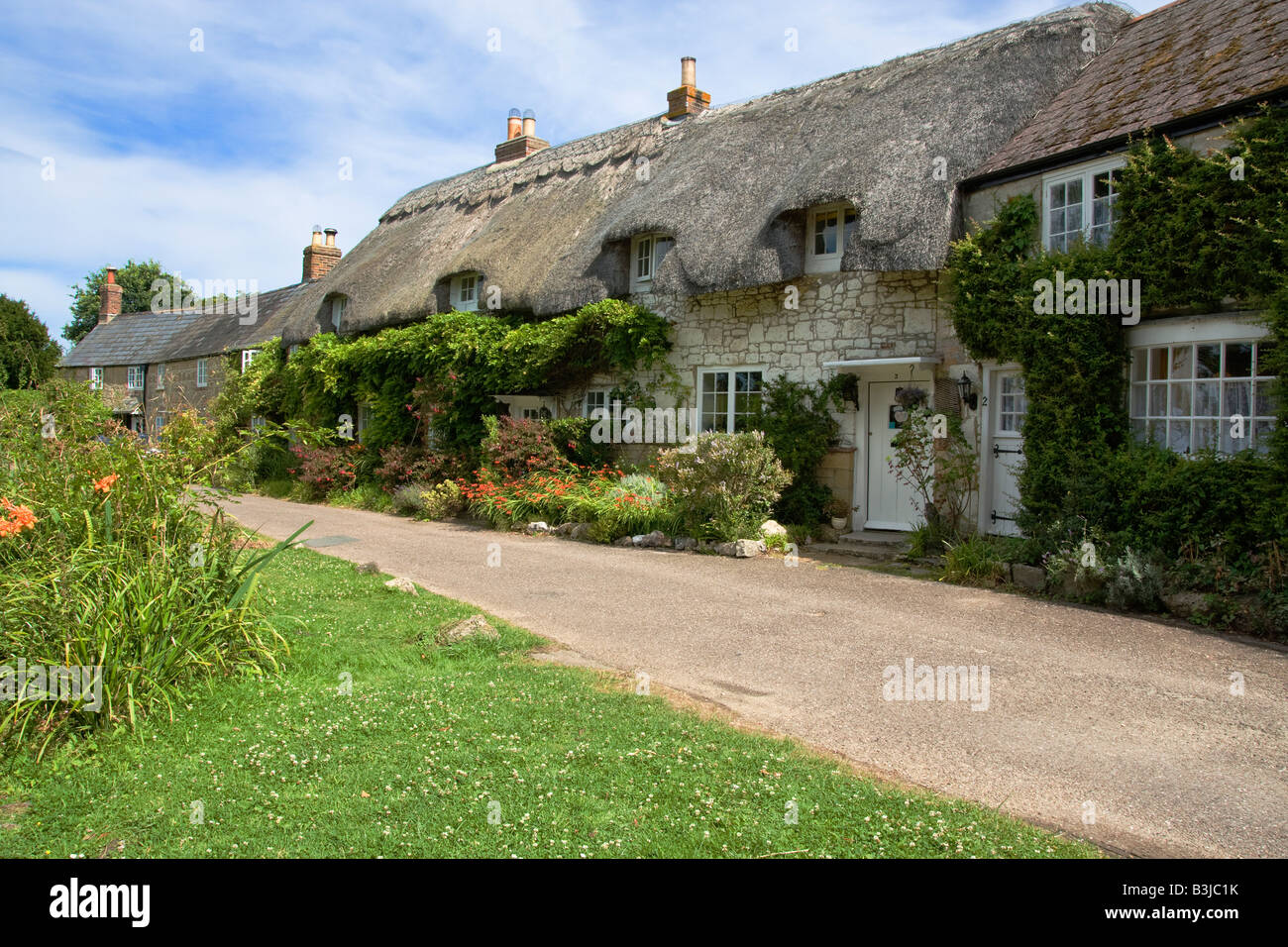 Winkle Street Thatched Cottages Calbourne Barrington Row Isle