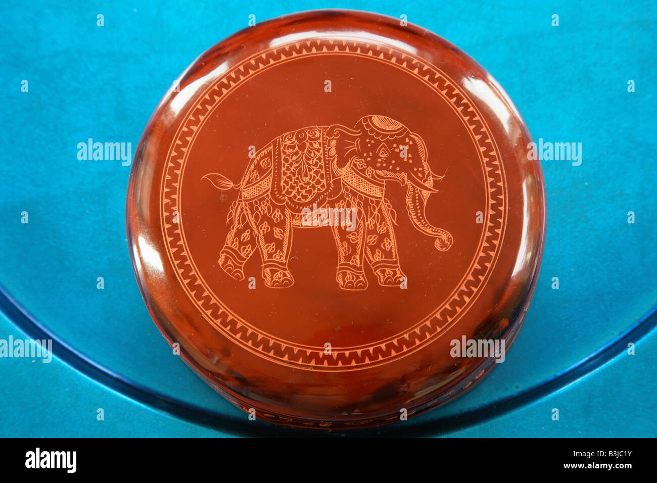 Burmese lacquerware hires stock photography and images Alamy