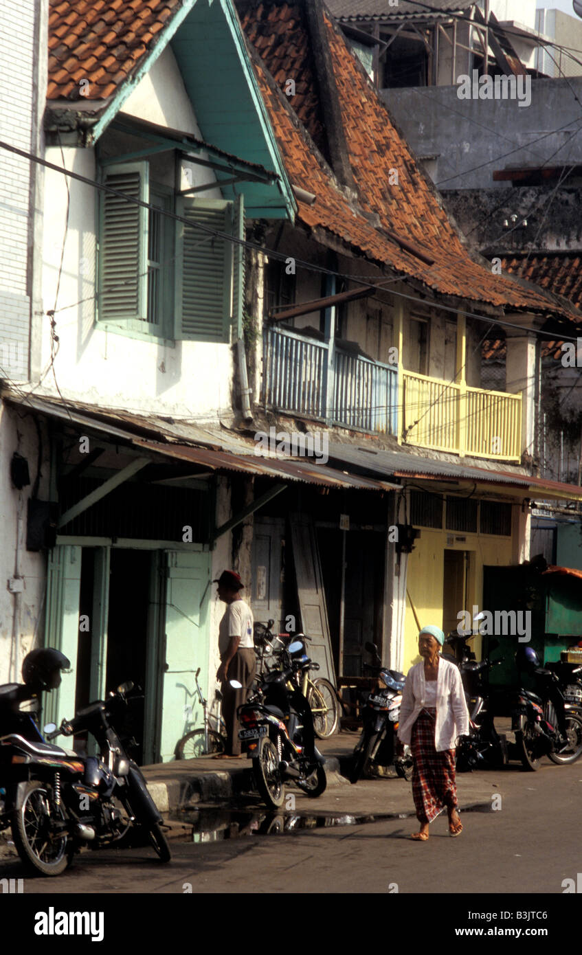 Java Streets street scene near mesjid ampel surabaya java indonesia Stock Photo - Alamy