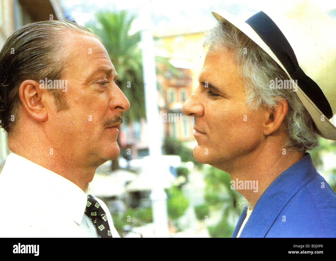 DIRTY ROTTEN SCOUNDRELS 1988 Rank/Orion film with  Michael Caine at left and Steve Martin Stock Photo