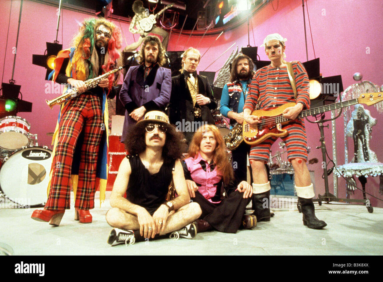 WIZZARD  UK pop group with Roy Wood at left in 1973 Stock Photo