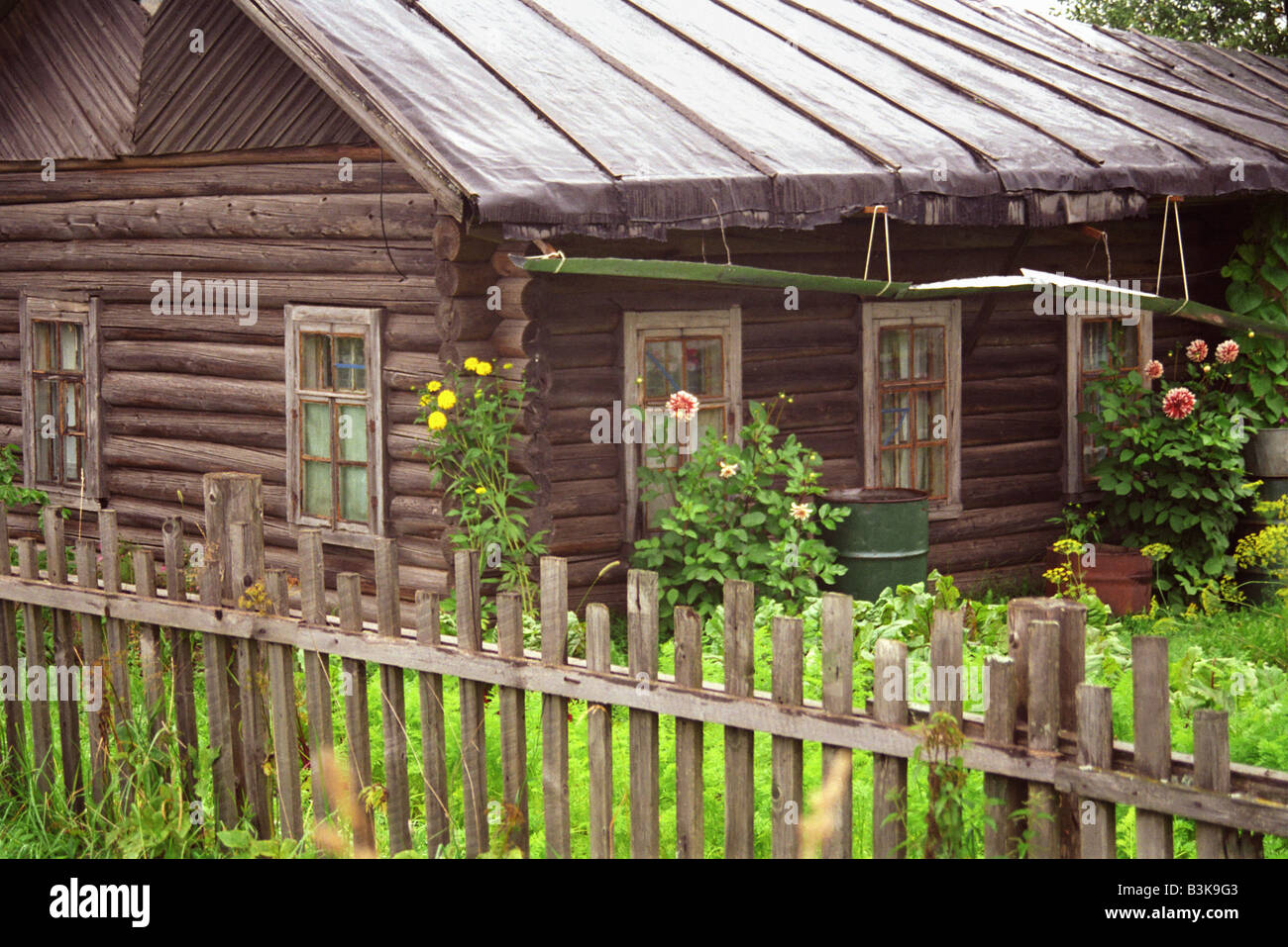 A wooden house in a village in Russia Stock Photo - Alamy