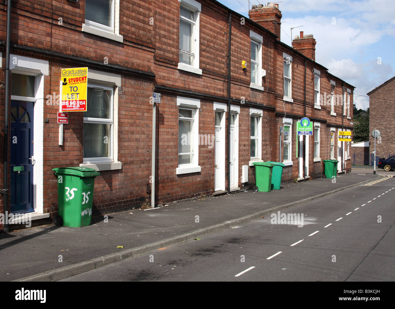 Slum houses in city hires stock photography and images Alamy