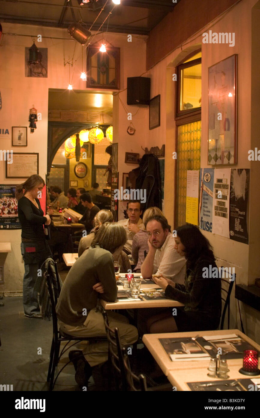 Restaurant 'La Grande Porte' specializing in traditional Belgian cuisine, 9  rue Notre- Seigneur, Brussels Belgium Stock Photo - Alamy