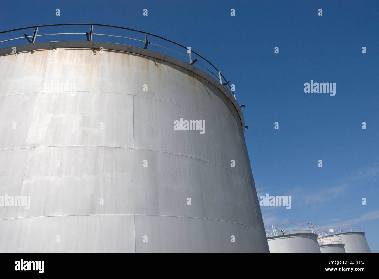 Fuel depot hi-res stock photography and images - Alamy