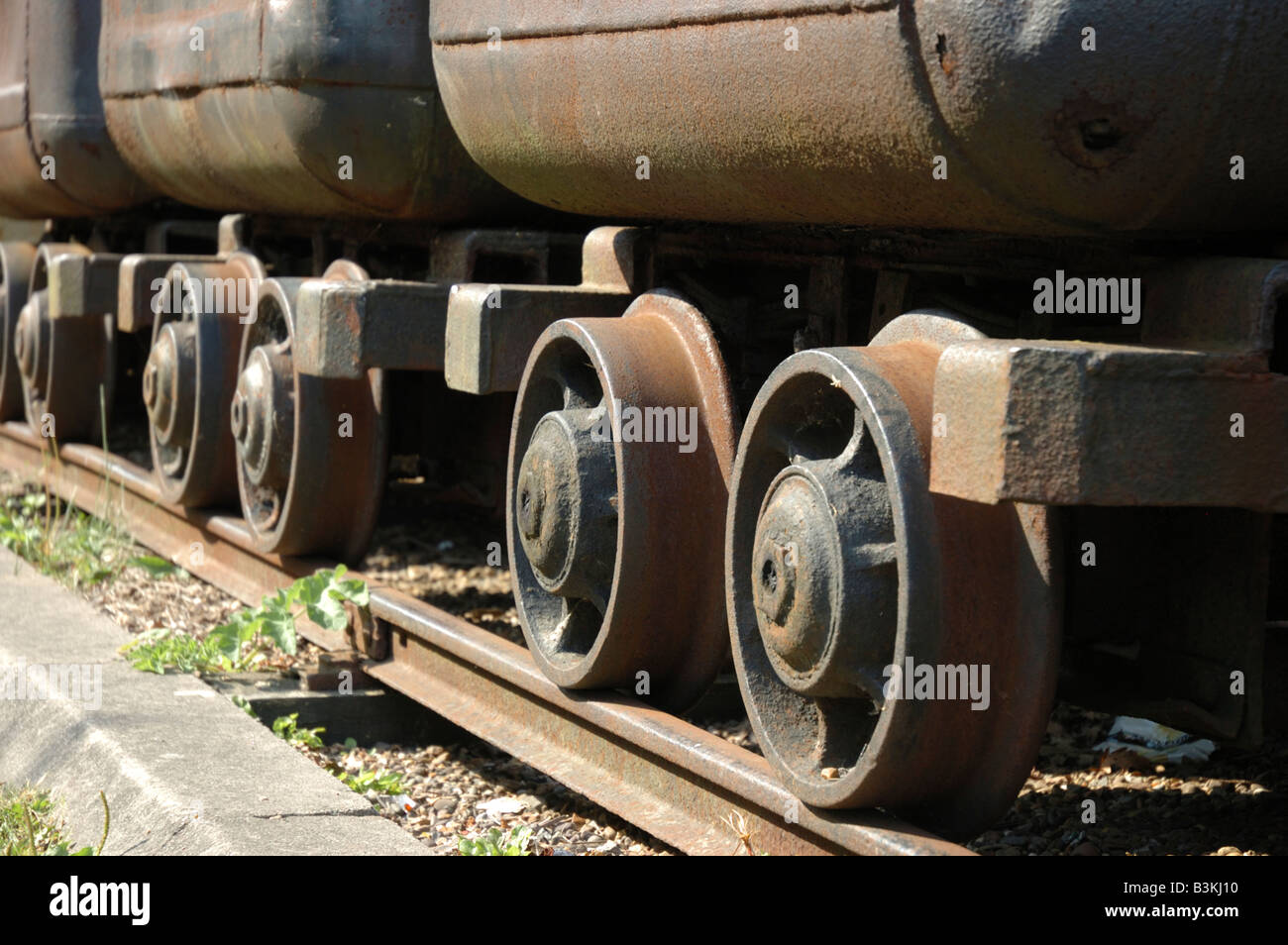 Coal mining pit carts hires stock photography and images Alamy