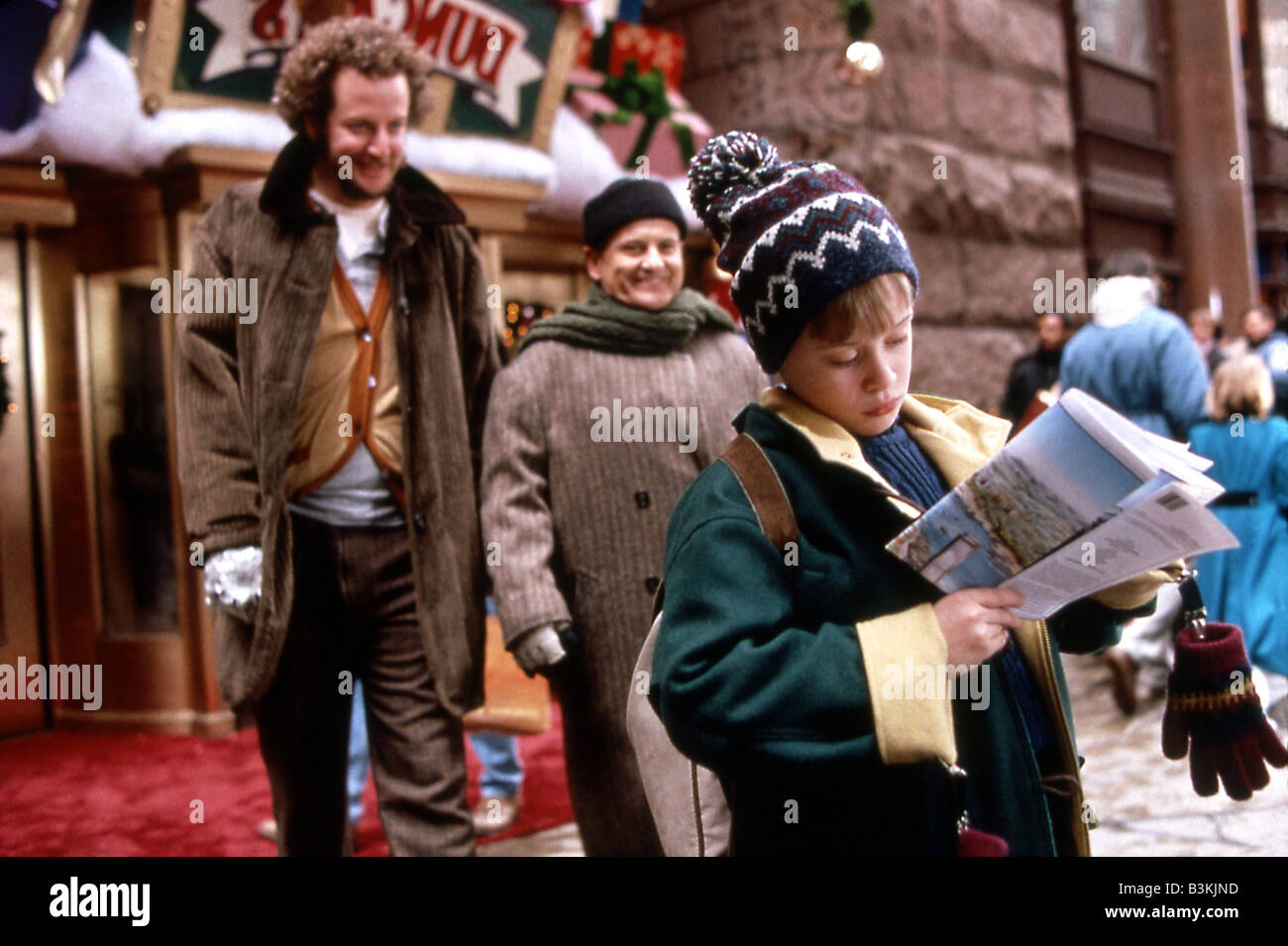 HOME ALONE 1990 TCF film with Macaulay Culkin at right Stock Photo