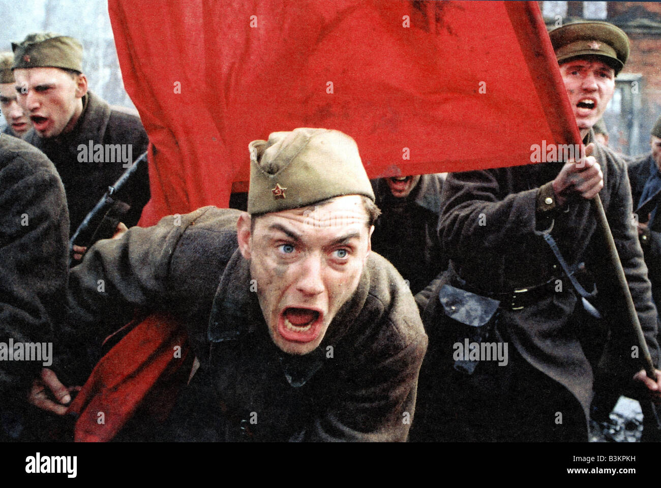 ENEMY AT THE GATES 2001 Pathe/Mandalay film with Jude Law Stock Photo