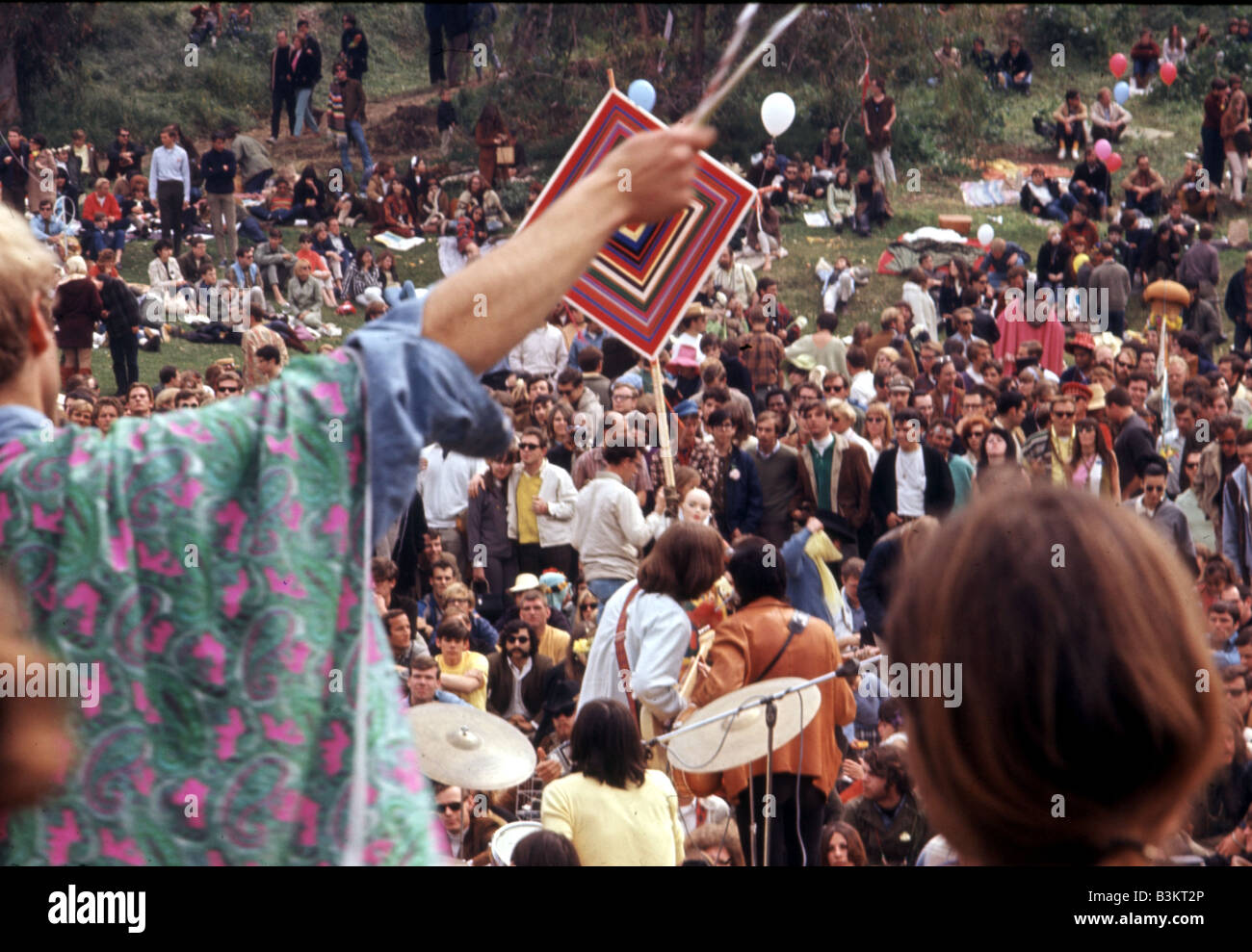 FLOWER PEOPLE at a San Francisco event in 1967 Stock Photo