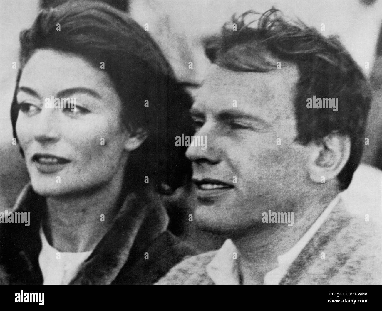 UN HOMME ET UNE FEMME aka A Man and a Woman 1966 Les Films 13 film with Anouk Aimee and Jean-Louis Trintignant Stock Photo