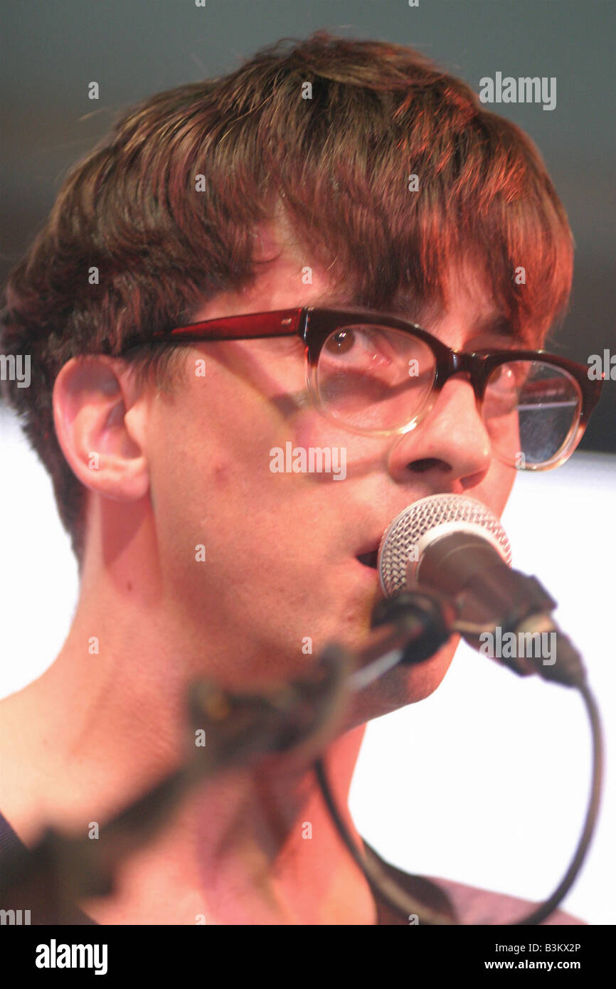 GRAHAM COXON  UK guitarist and composer in May 2004 after leaving Blur Stock Photo