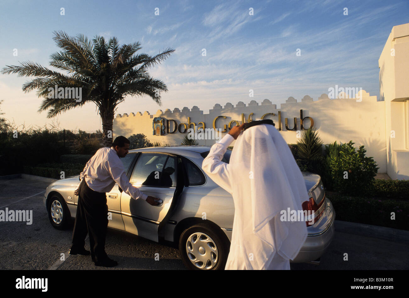 Qatar, Middle East, Asia, limousine service in Doha Stock Photo - Alamy