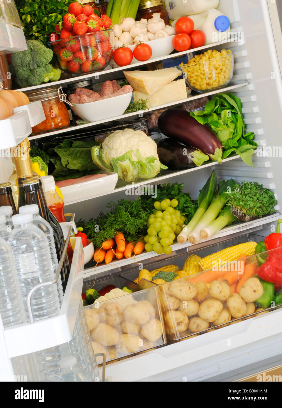 Contents Refrigerator High Resolution Stock Photography and Images Alamy