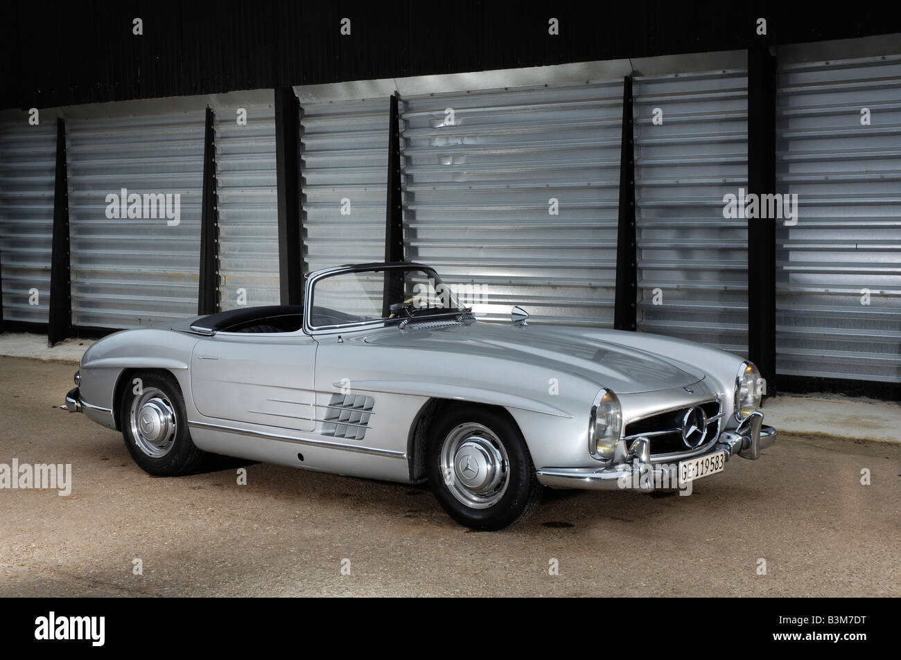 Mercedes Benz 300SL Stock Photo - Alamy