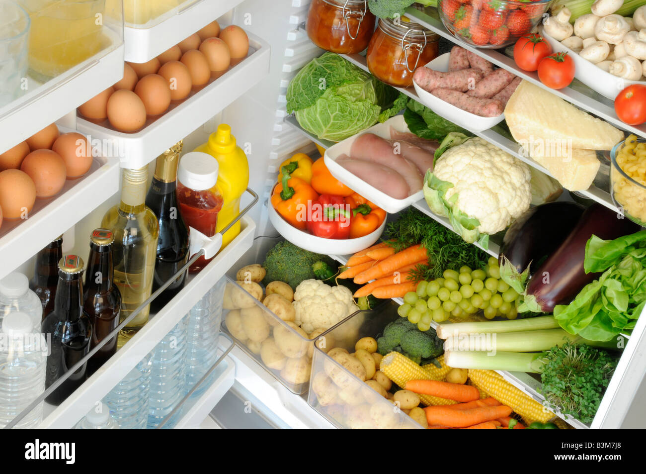 CONTENTS OF REFRIGERATOR Stock Photo Alamy