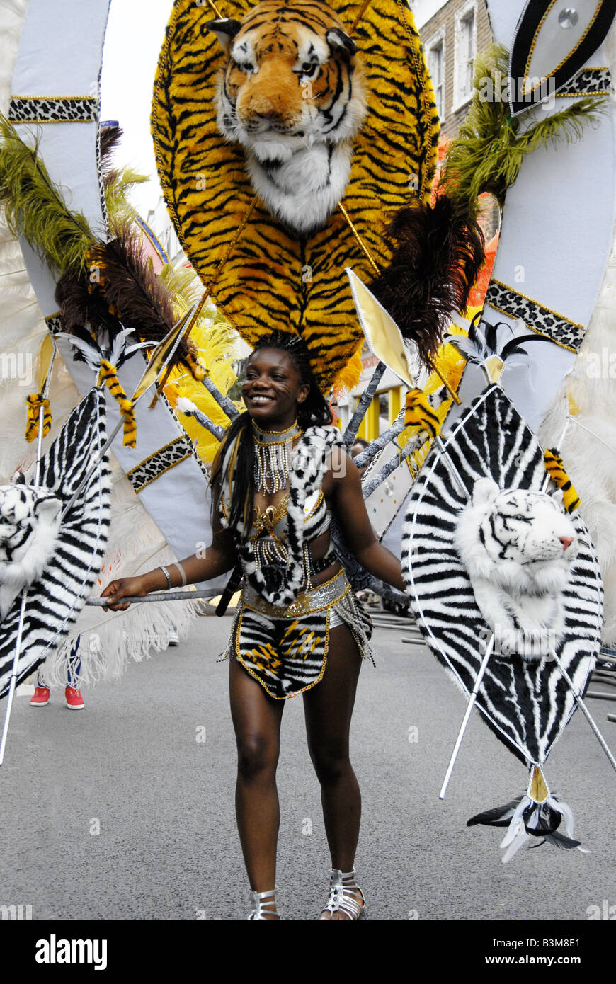 Notting hill carnival woman dancing hi-res stock photography and images ...