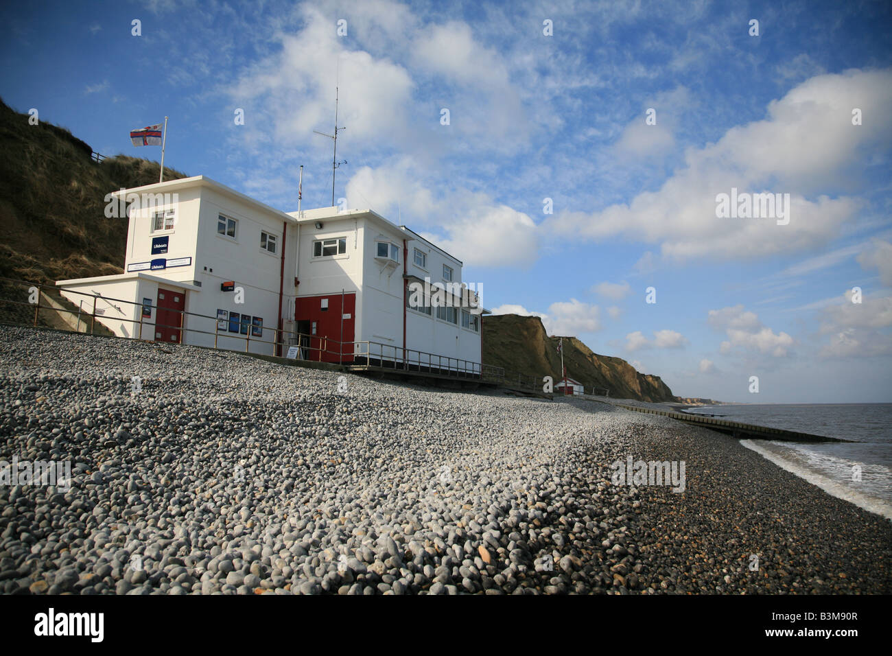 Along the Pebble Shore, Sheringham, Norfolk Stock Photo - Alamy