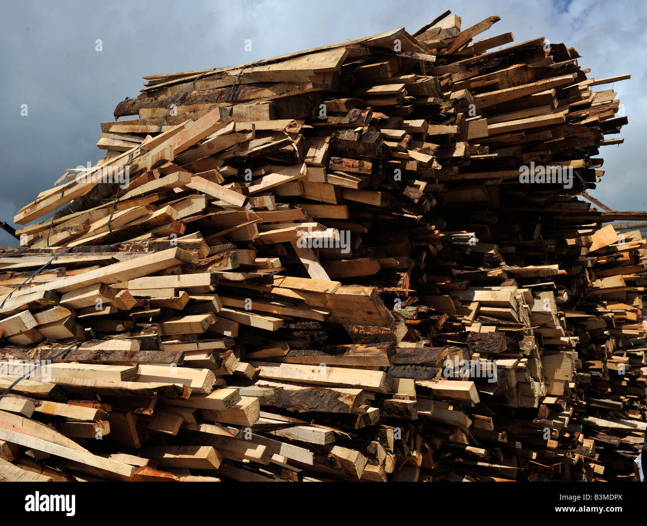 Scrap wood hires stock photography and images Alamy