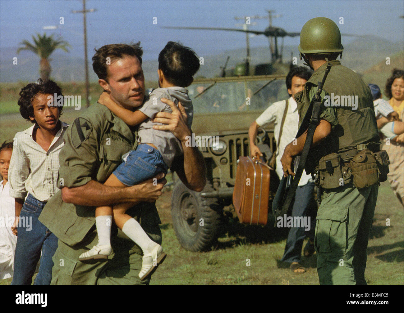 THE KILLING FIELDS 1984 Goldcrest film with Sam Waterston Stock Photo