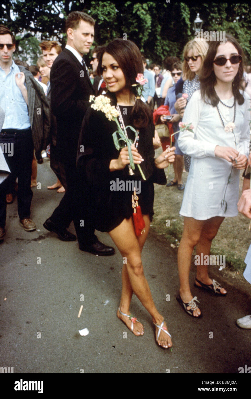 FLOWER POWER gathering in San Francisco in 1967 Stock Photo Alamy