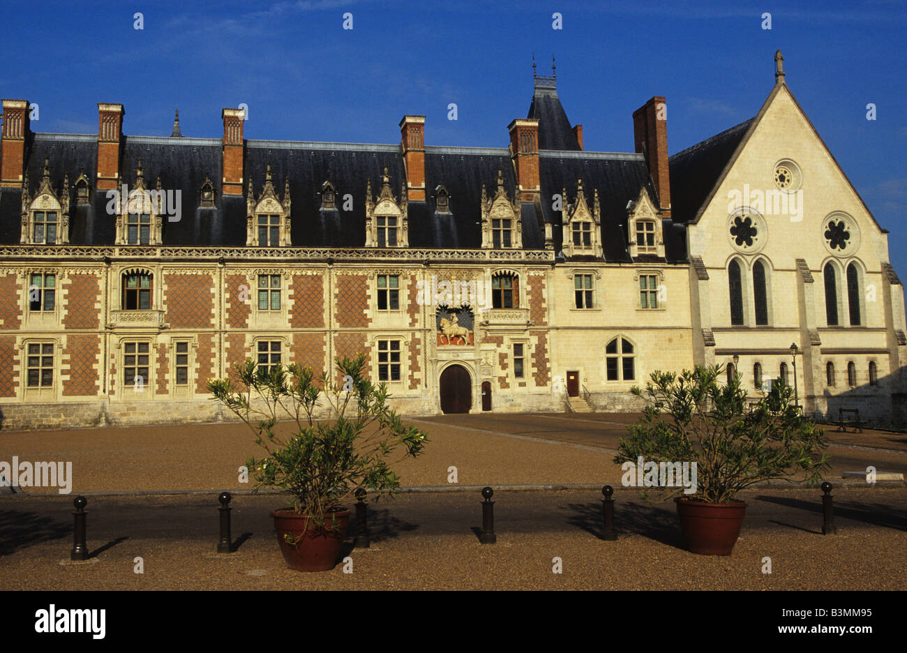 France Loire Blois Chateau De Blois Has Served As A Retreat For A Number Of French Kings Stock Photo Alamy