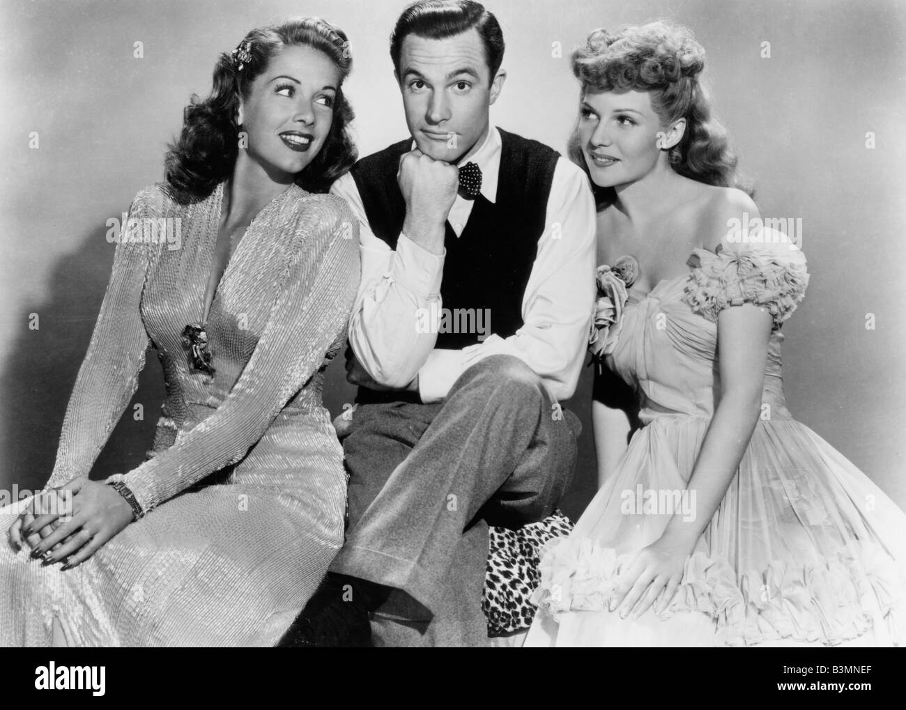 COVER GIRL  1944 Columbia film with Gene Kelly and Rita Hayworth at right Stock Photo