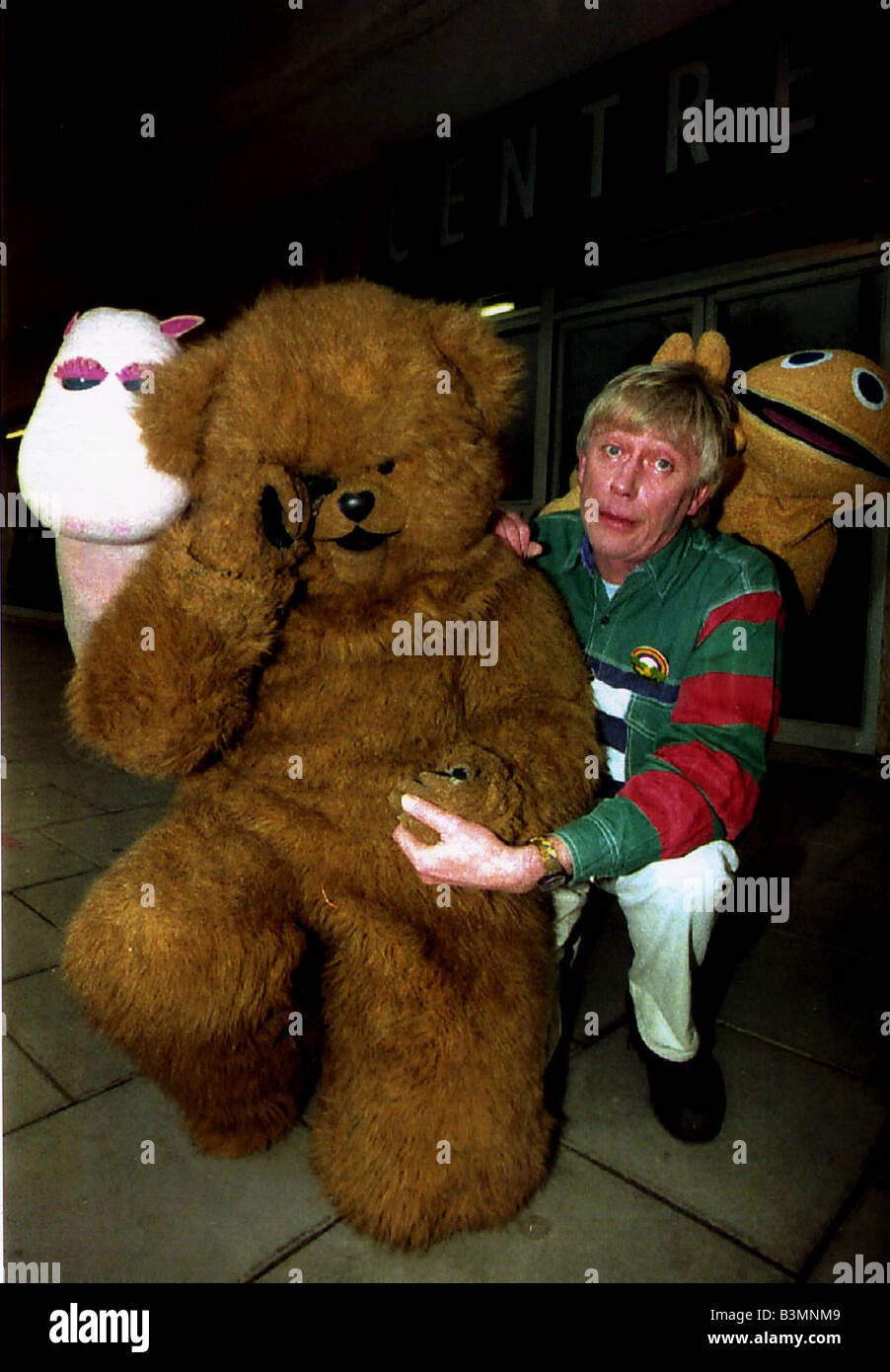 Geoffrey Hayes TV Presenter Childrens Programme Rainbow at the Job Centre when the show was axed after 20 years Stock Photo