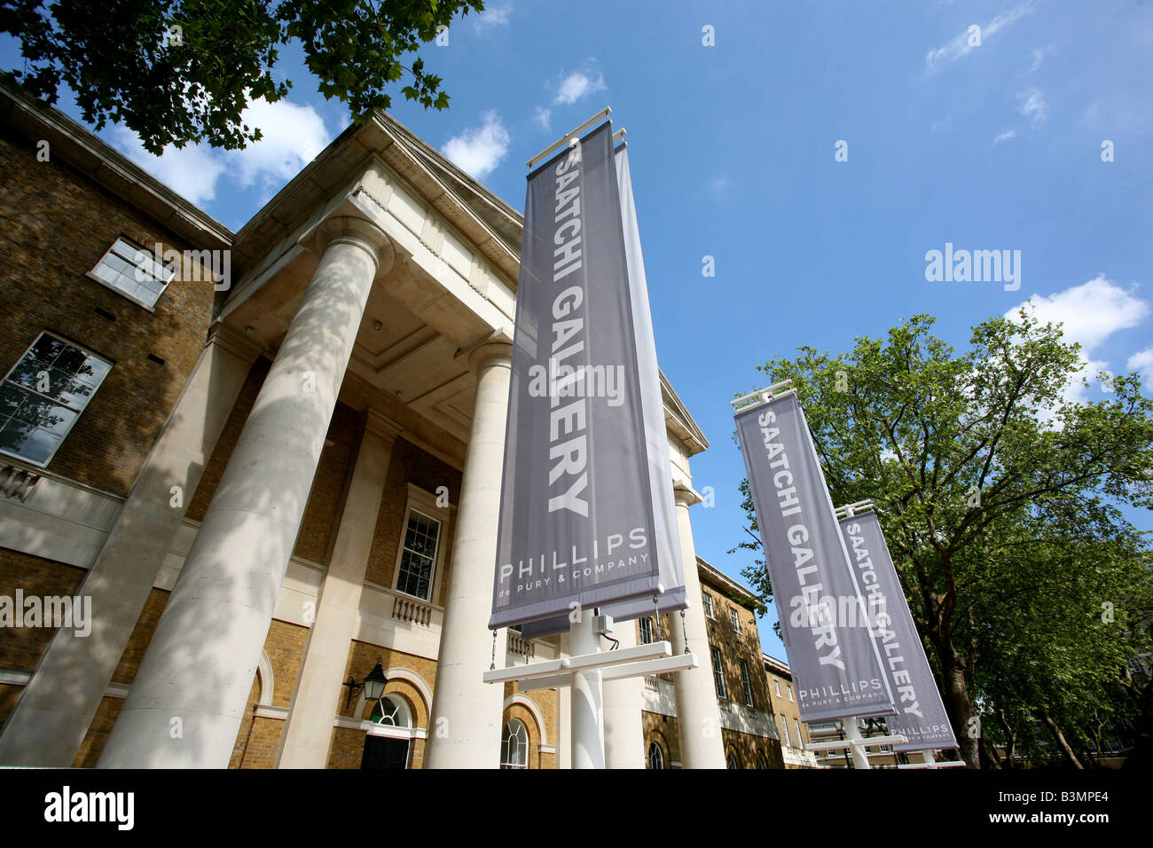 Exterior of new Saatchi Art Gallery Stock Photo