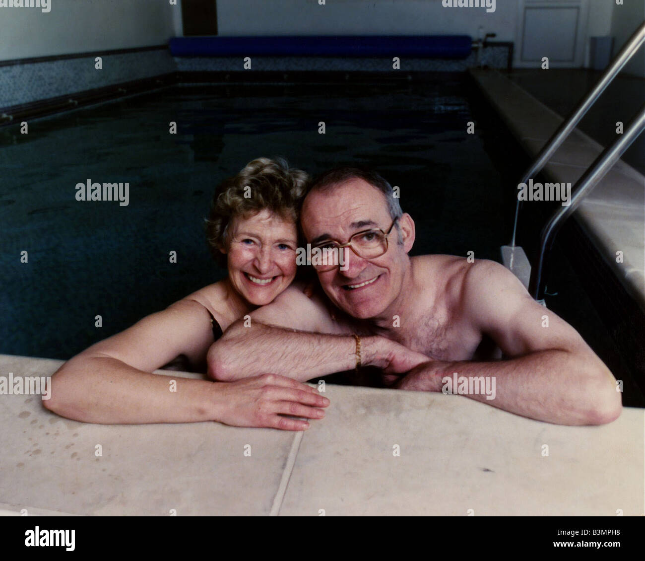 Jim Bowen comedian TV Presenter with his wife Stock Photo