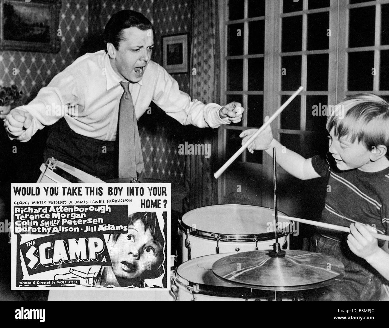 THE SCAMP 1957 Minter film with Richard Attenborough at left and Colin Petersen Stock Photo
