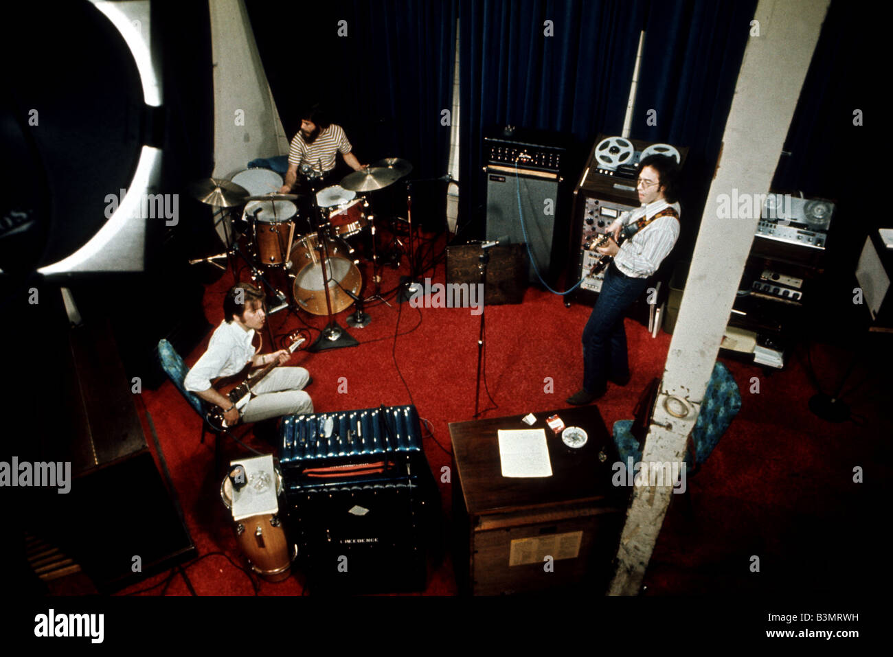 CREEDENCE CLEARWATER REVIVAL US pop group in a recording studio in 1971