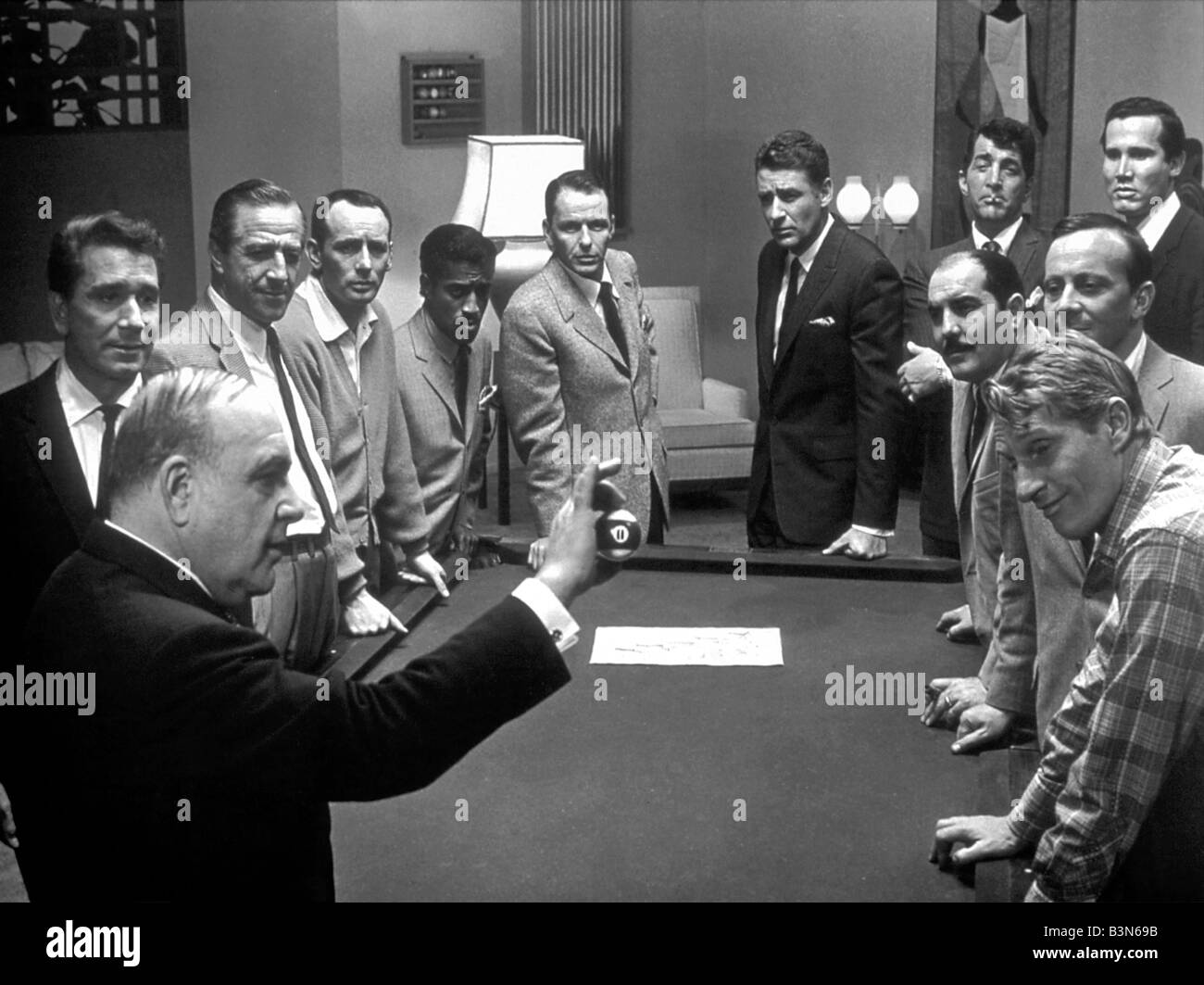 OCEAN'S ELEVEN 1960 Warner/Dorchester film with from left Peter Lawford, dean Martin, Sammy Davis Jnr and Frank Sinatra Stock Photo