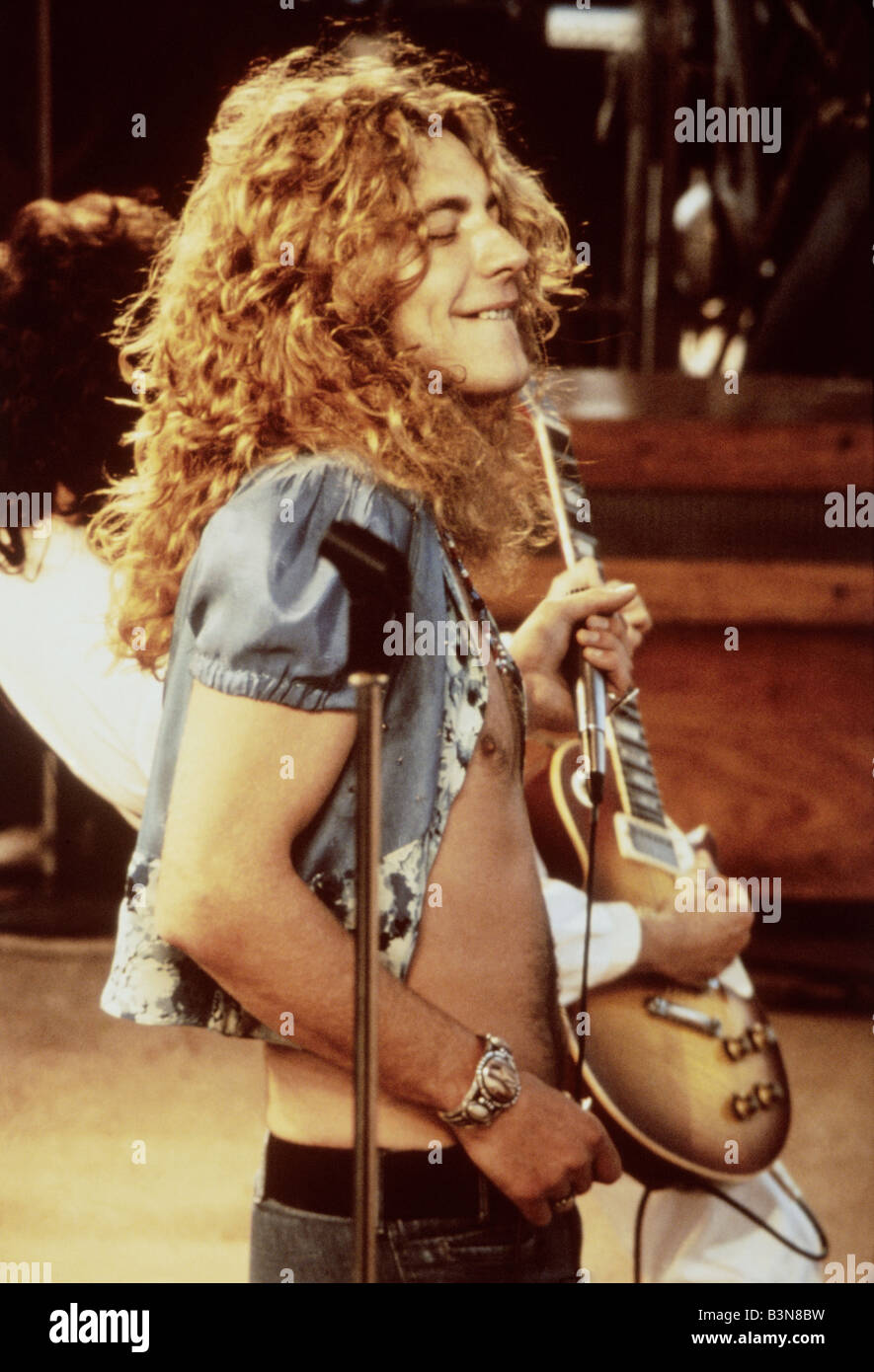 LED ZEPPELIN UK rock group with Robert Plant lead singer about 1976 Stock  Photo - Alamy