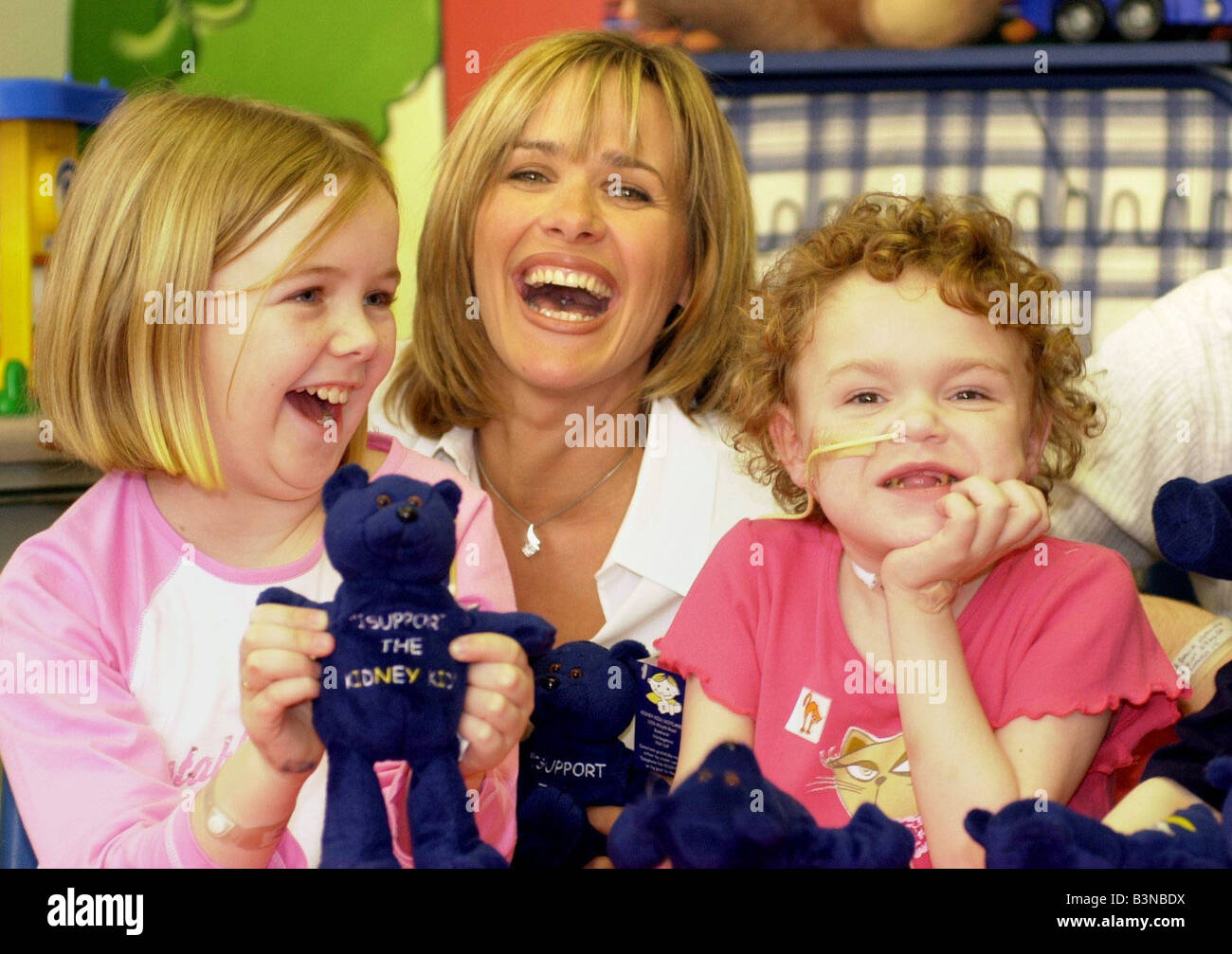 Carol Smillie TV Presenter May 2001 at Yorkhill Hospital s Renal Unit for children Carol presenteed a cheque for 20 000 to help Stock Photo