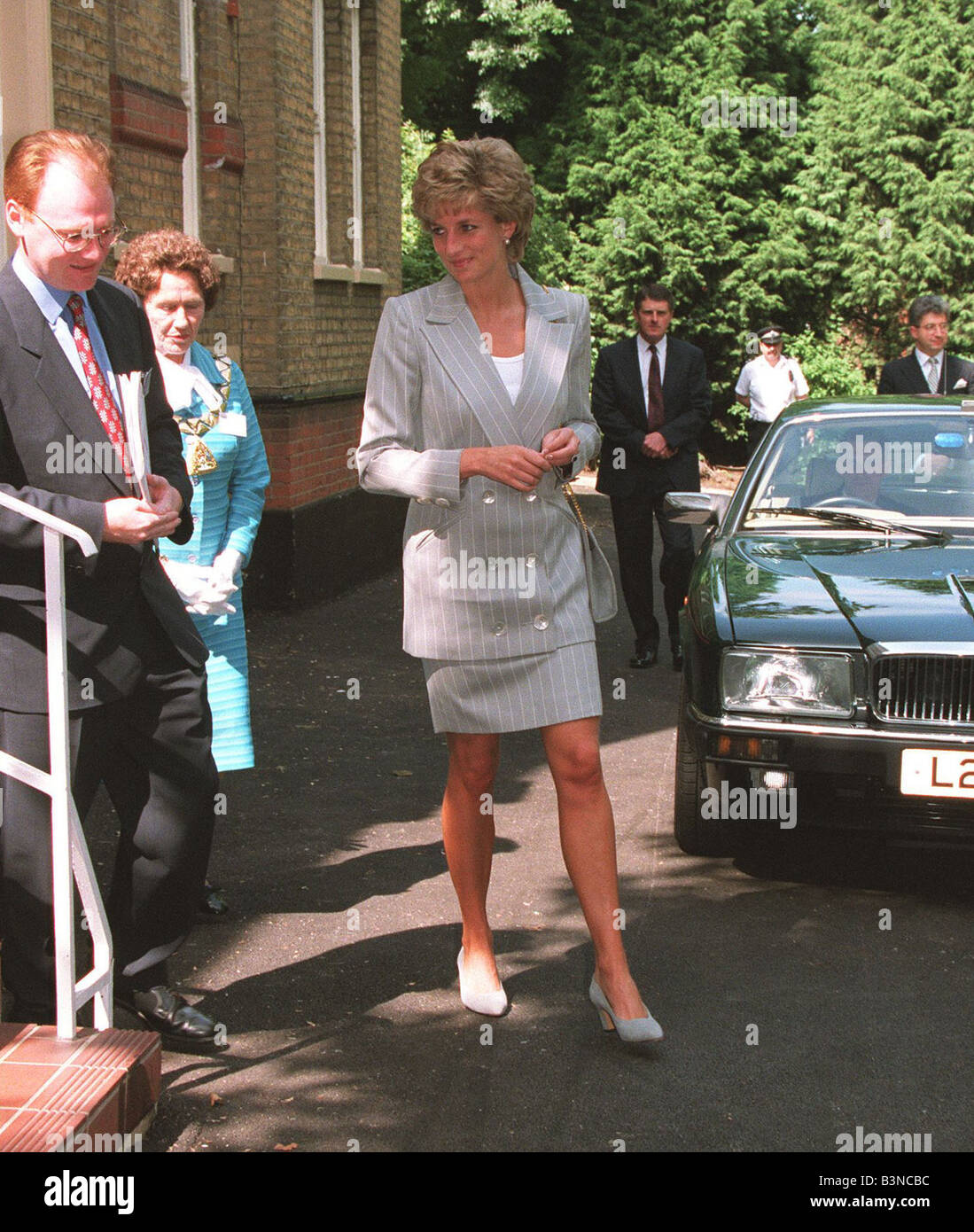 Princess Diana visits the Depaul Trust in concern with Housing Homeless ...