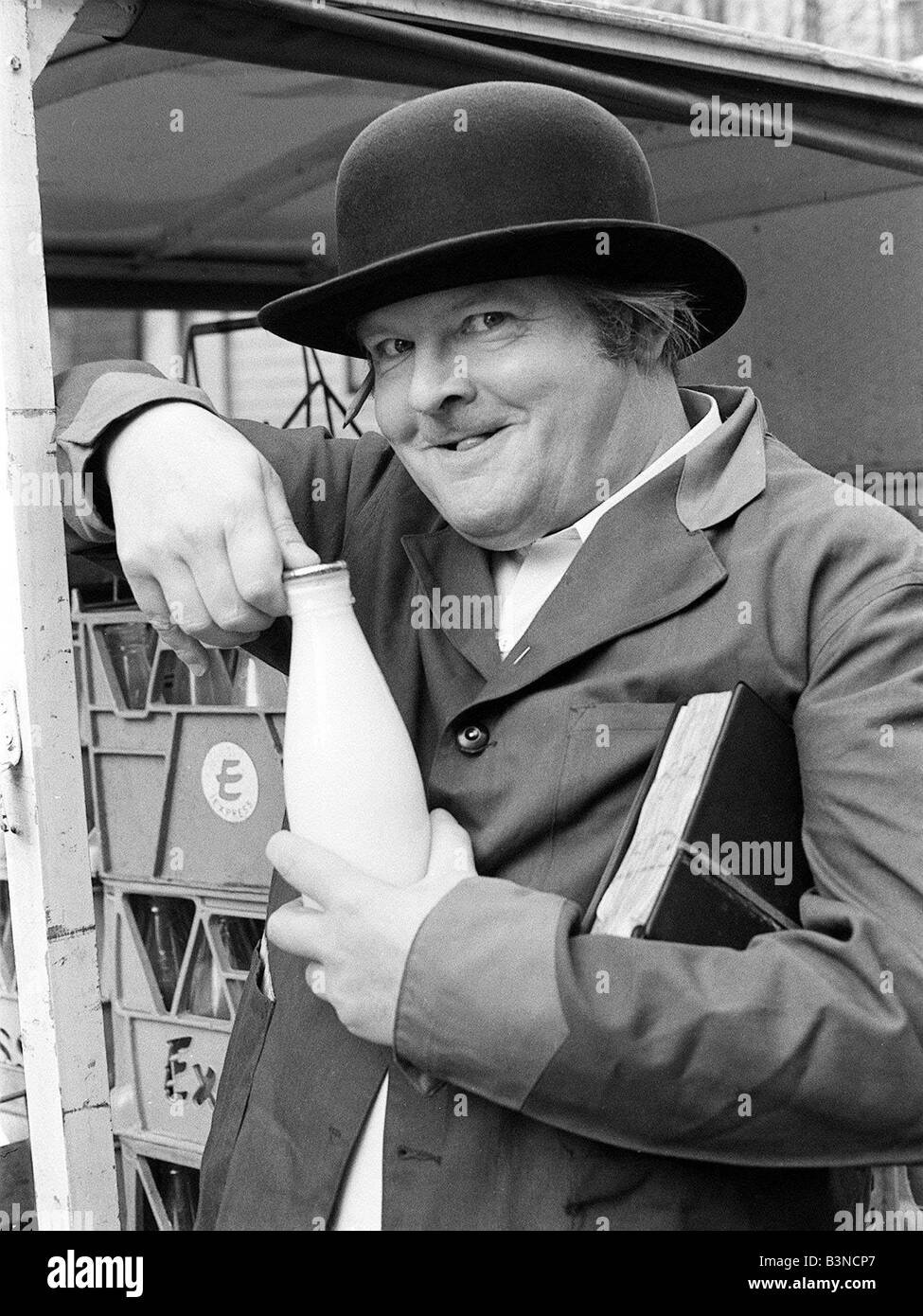 Benny hill hi-res stock photography and images - Alamy.