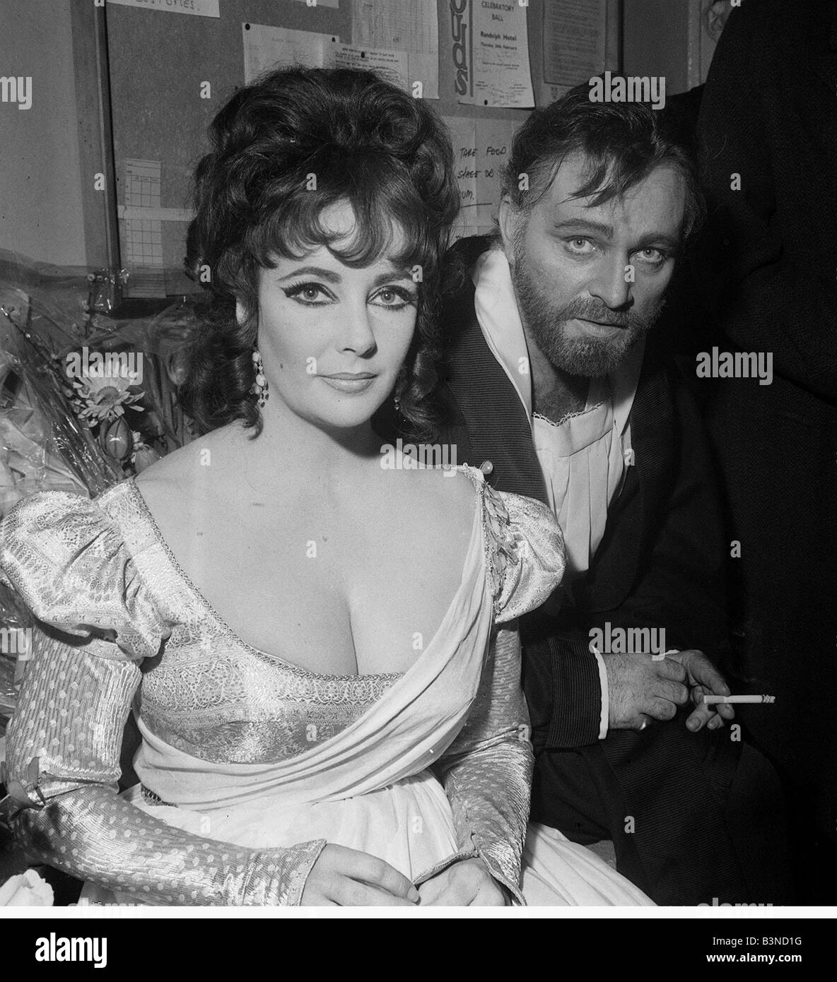 Richard Burton actor and Elizabeth Taylor in a play at The Oxford University Dramatic Society Doctor Faustus Stock Photo