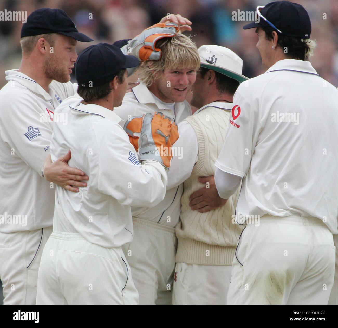 Matthew Hoggard celebrate the Australians final Wicket of the Innings during the England v Australia 5th and final cricket test Stock Photo