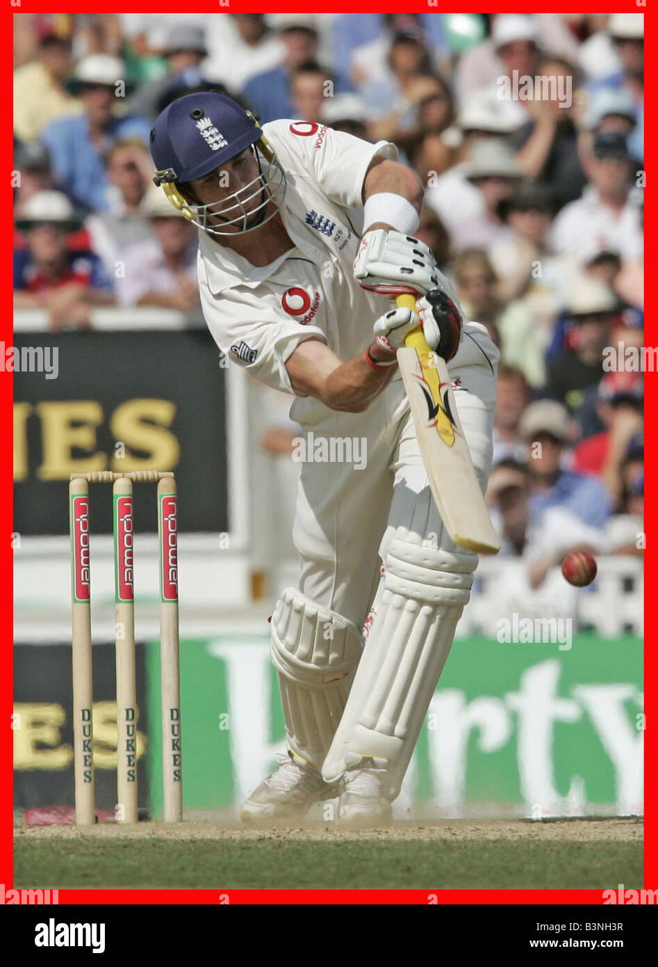 Kevin Pietersen six for England England V Australia 5th Ashes Test The Oval September 2005 England won the Ashes for the first time in 18 years making cricket history after securing a draw in the fifth test to win at the Oval Stock Photo