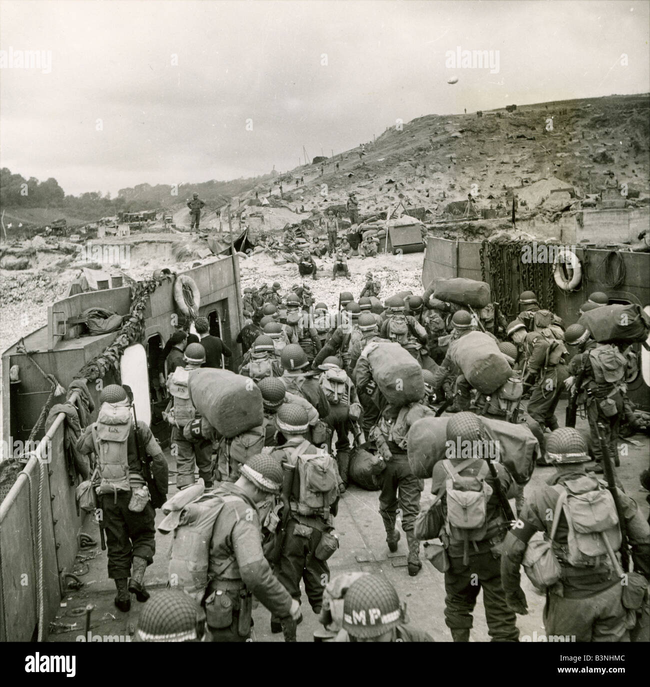 D Day June 1944 American Second Wave Troops Disembark On