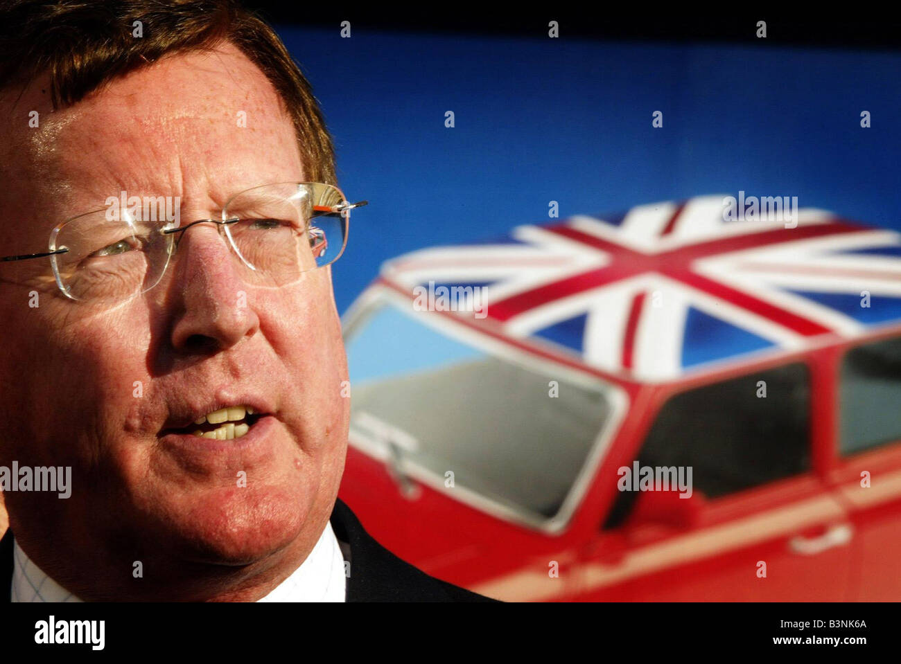 Ulster Unionist Leader David Trimble Front Hi-res Stock Photography And ...