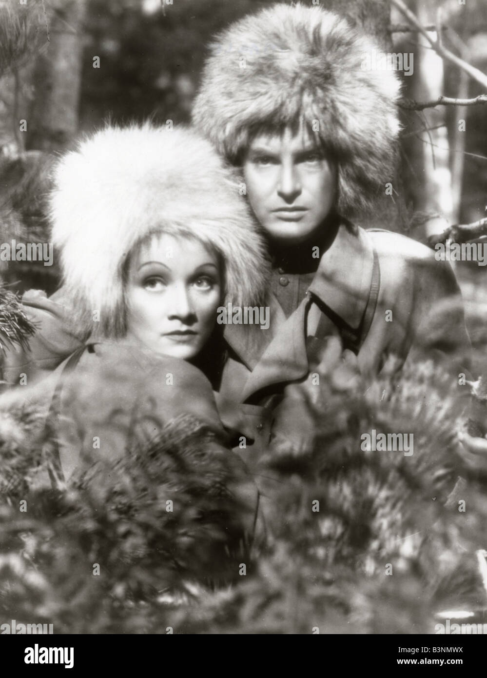 KNIGHT WITHOUT ARMOUR  1937 London Films movie with Robert Donat and Marlene Dietrich Stock Photo