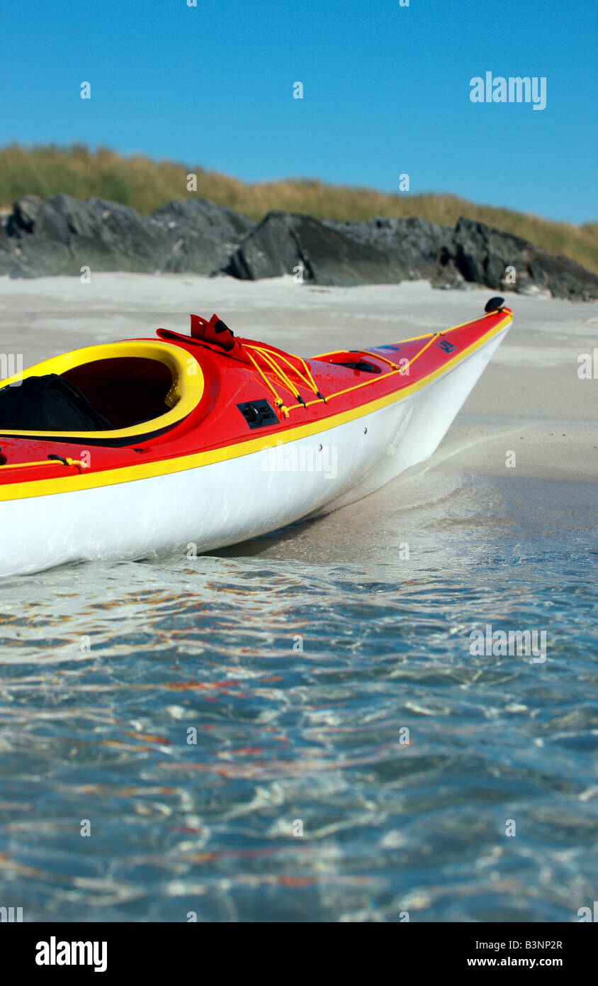 Kayak on the beach in Iona Stock Photo - Alamy